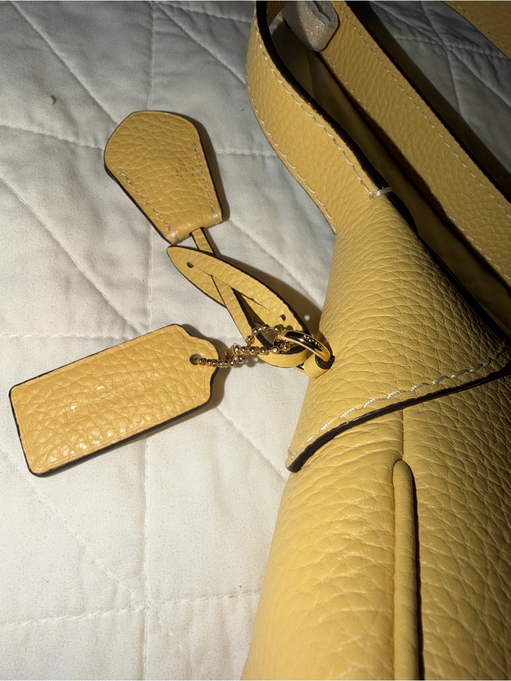 Coach Ella Small Shoulder Bag Yellow/ Soft Gofd - Picture 7 of 9